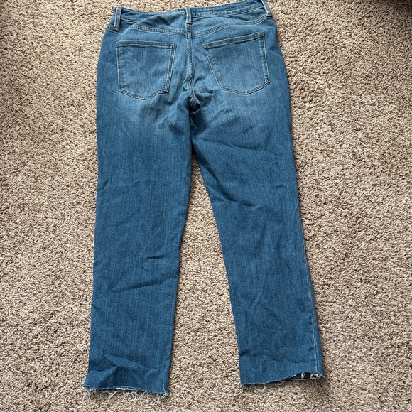 Universal Thread Women's Straight Leg Jeans in Denim Blue - Picture 2 of 3